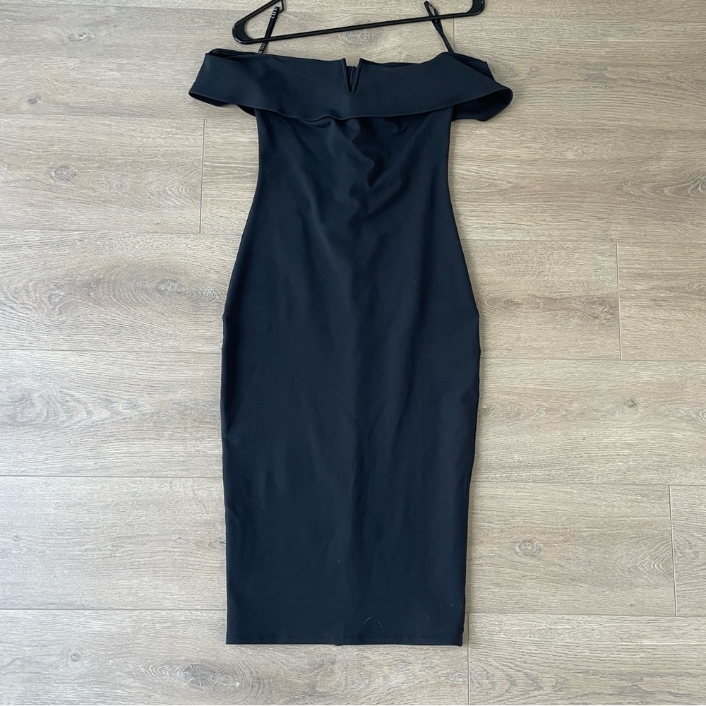 Donna Mizani Women’s Black dress in size medium - perfect condition